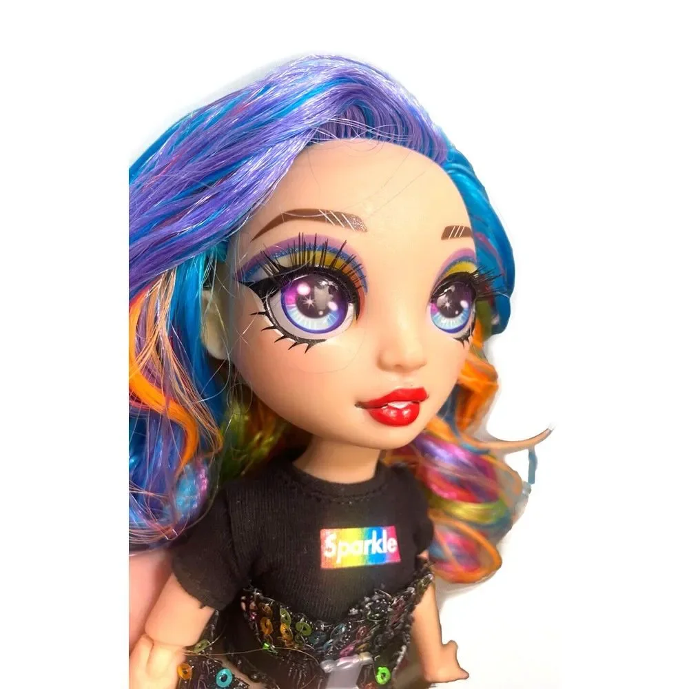 MGA Rainbow High Amaya Raine Series 2 Sparkle Rainbow Blue‎ Hair Dressed